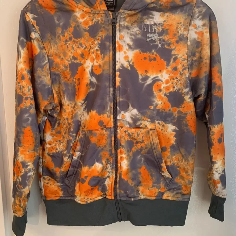 NIKE Women’s Active Hooded Zip-Up Jacket / Size: Medium